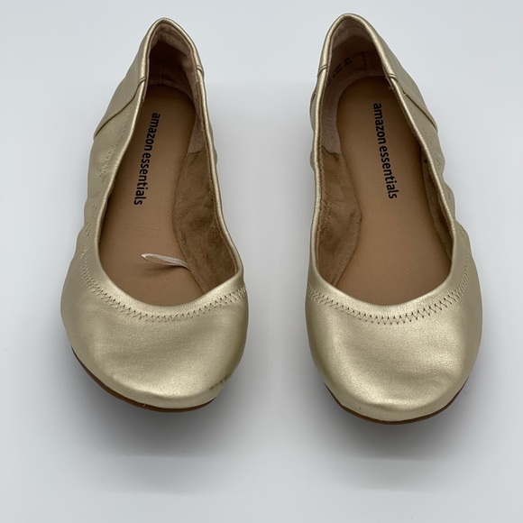 Amazon Essentials Shoes - AMAZON ESSENTIAL GOLD BALLET FLATS SIZE 8.5